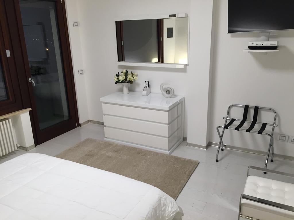 Reggio Suite Reggio Calabria Zimmer foto